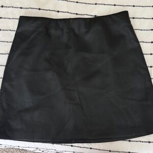 Wilfred Classic Foux Leather Black Mini Skirt